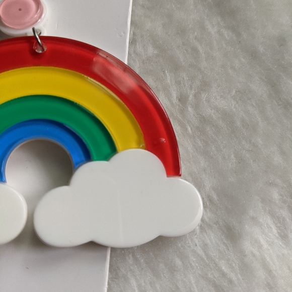 🎉 3/$25🎉 Rainbow 🌈 Earrings - Picture 3 of 5
